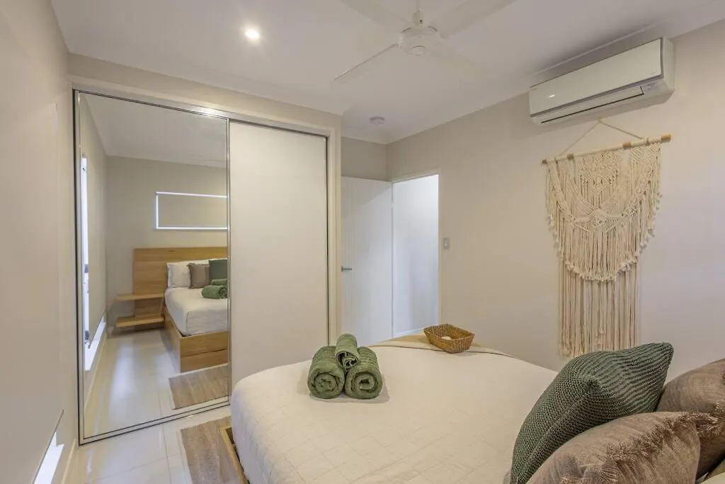 Holiday home Coconut Cove Trinity Villa Trinity Beach Australia